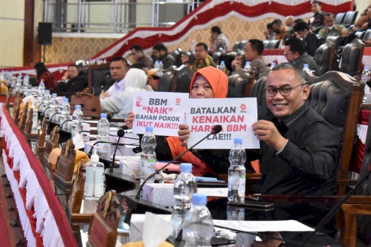 Tolak Kenaikan Bbm Di Paripurna Fraksi Pks Bukti Kami Bersama Rakyat Rmolsumutid 