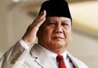 Prabowo Terima Bintang Bhayangkara Utama dari Kapolri