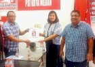Suryani Paskah Naiborhu Kembalikan Berkas Pendaftaran Balon Wakil Wali Kota Medan ke  PSI